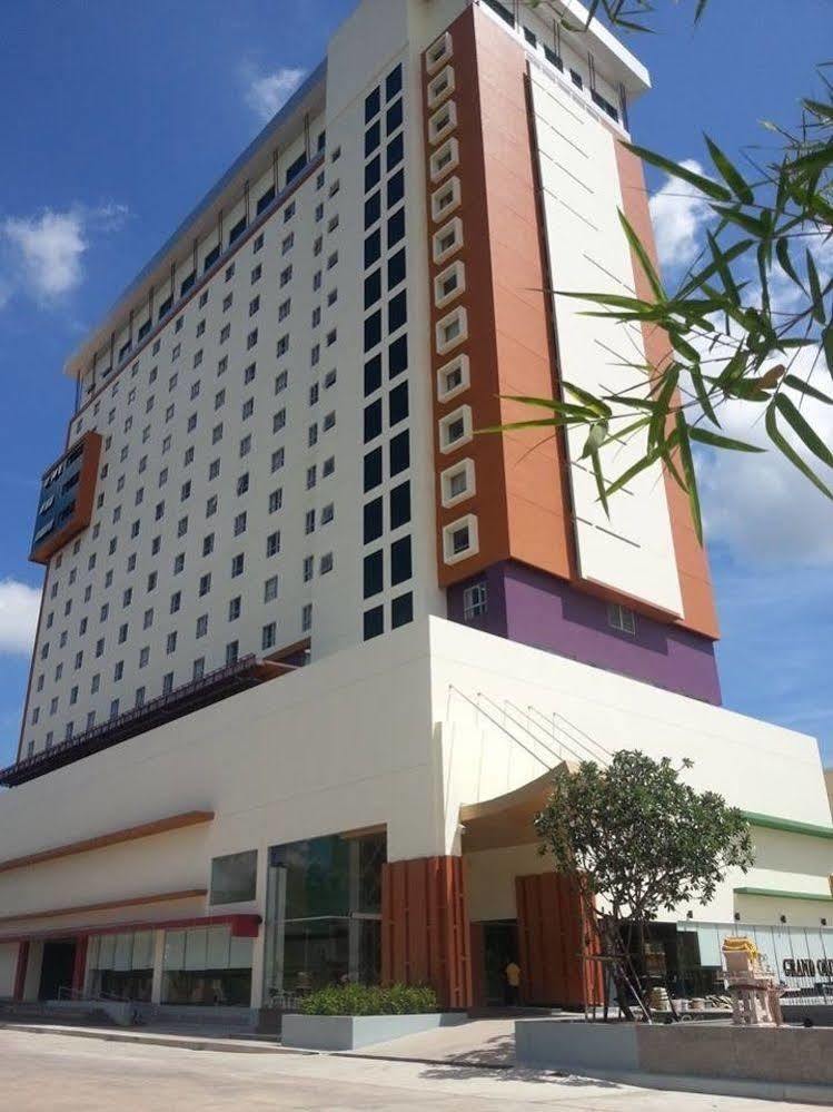 Grand Oliver Hotel Danok Sadao Екстер'єр фото